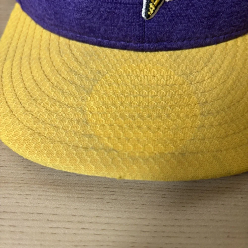Minnesota Vikings Hat Cap Snap Back Purple Yellow NFL Football New Era Mens
